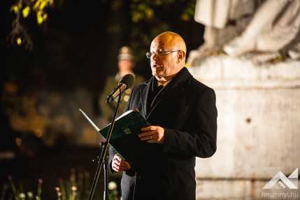 636561e9f237b927501552