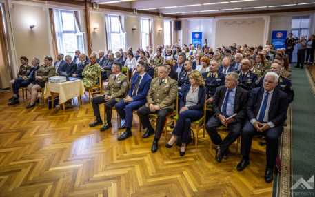 682637a75671c859401434