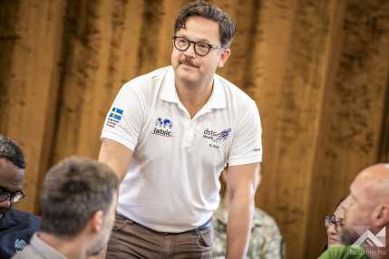 68cb90250b88c803607178